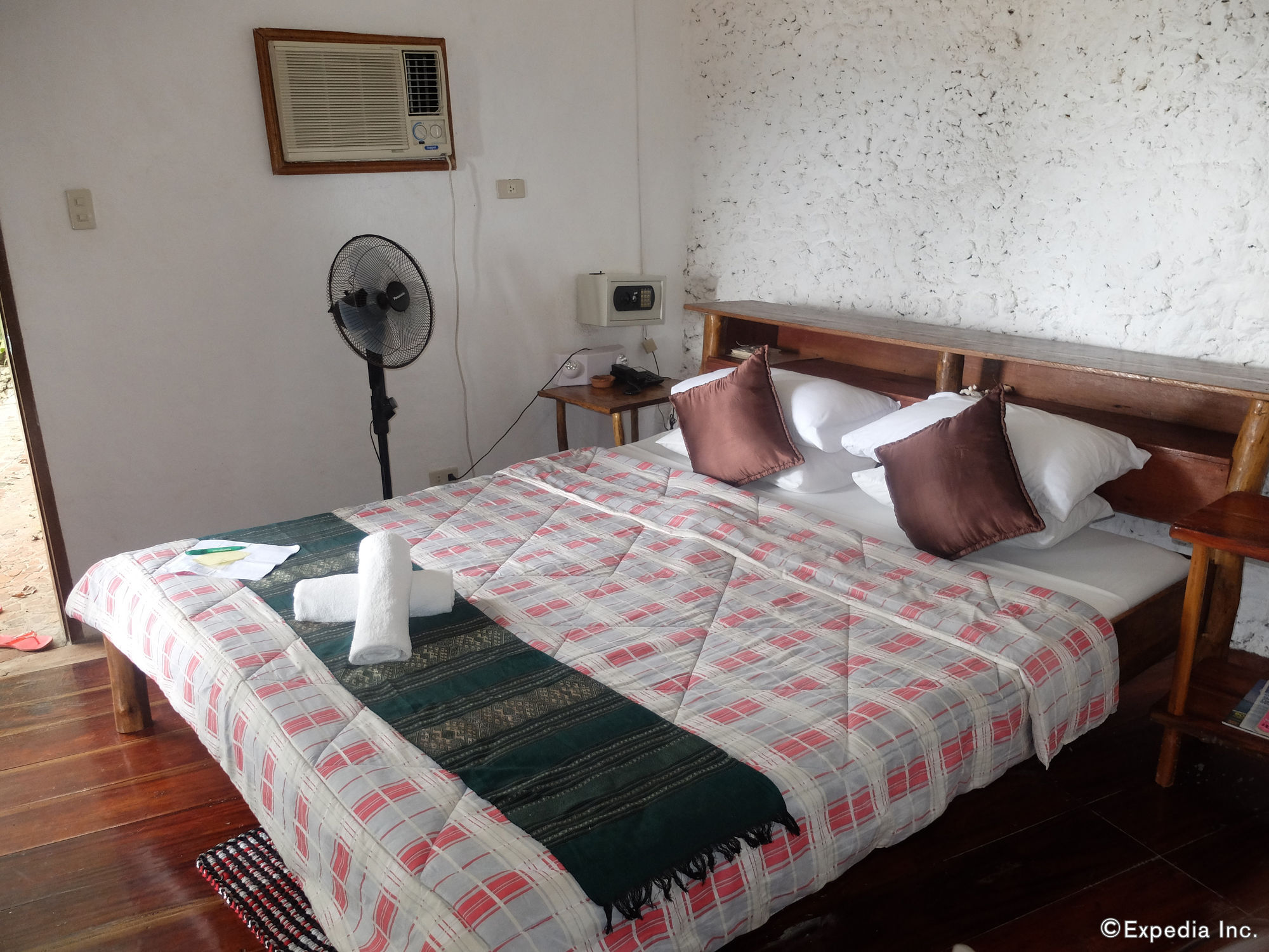Balinghai Hotel Yapak