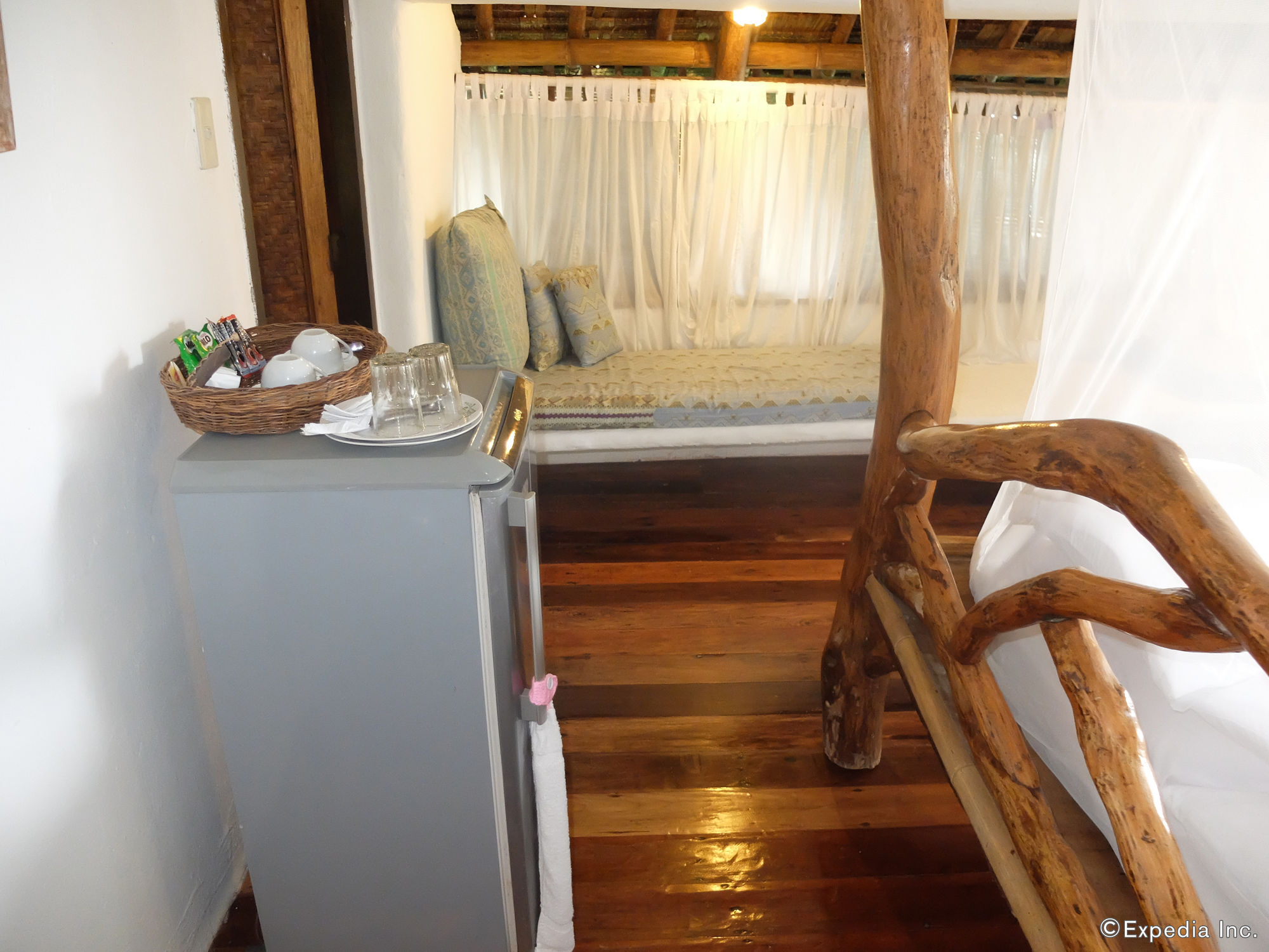 Balinghai Hotel 3*